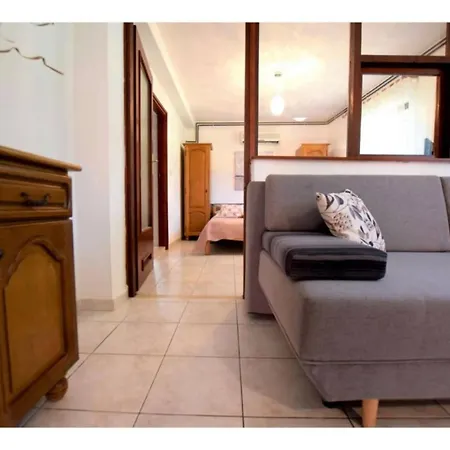 Adriana - One Bedroom A2 1